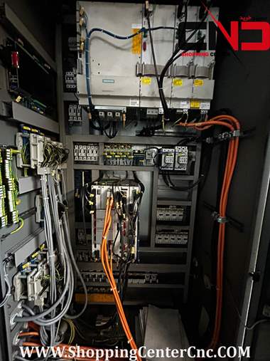 یک عدد فرز سی ان سی سه محور DECKEL MAHO DMC 70V ساخت آلمان